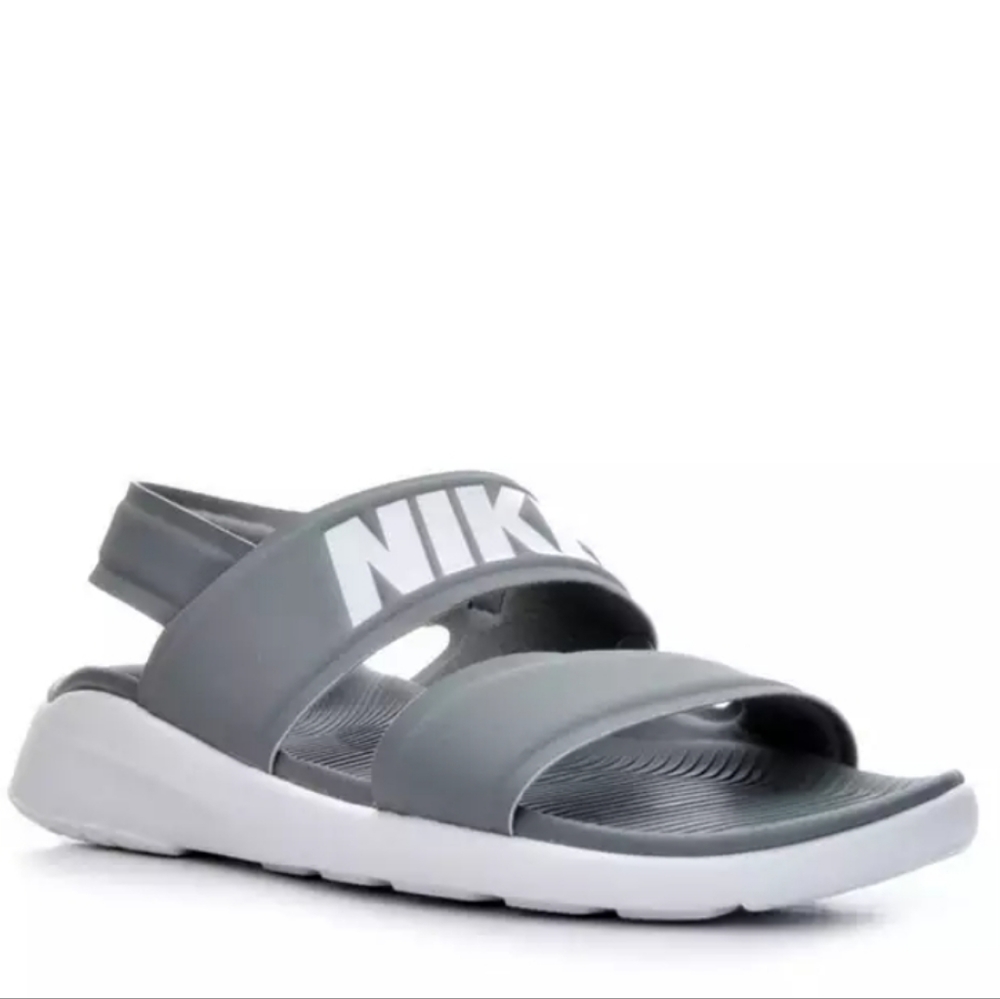 WOMEN'S NIKE TANJUN SPORT SANDALS Size 12